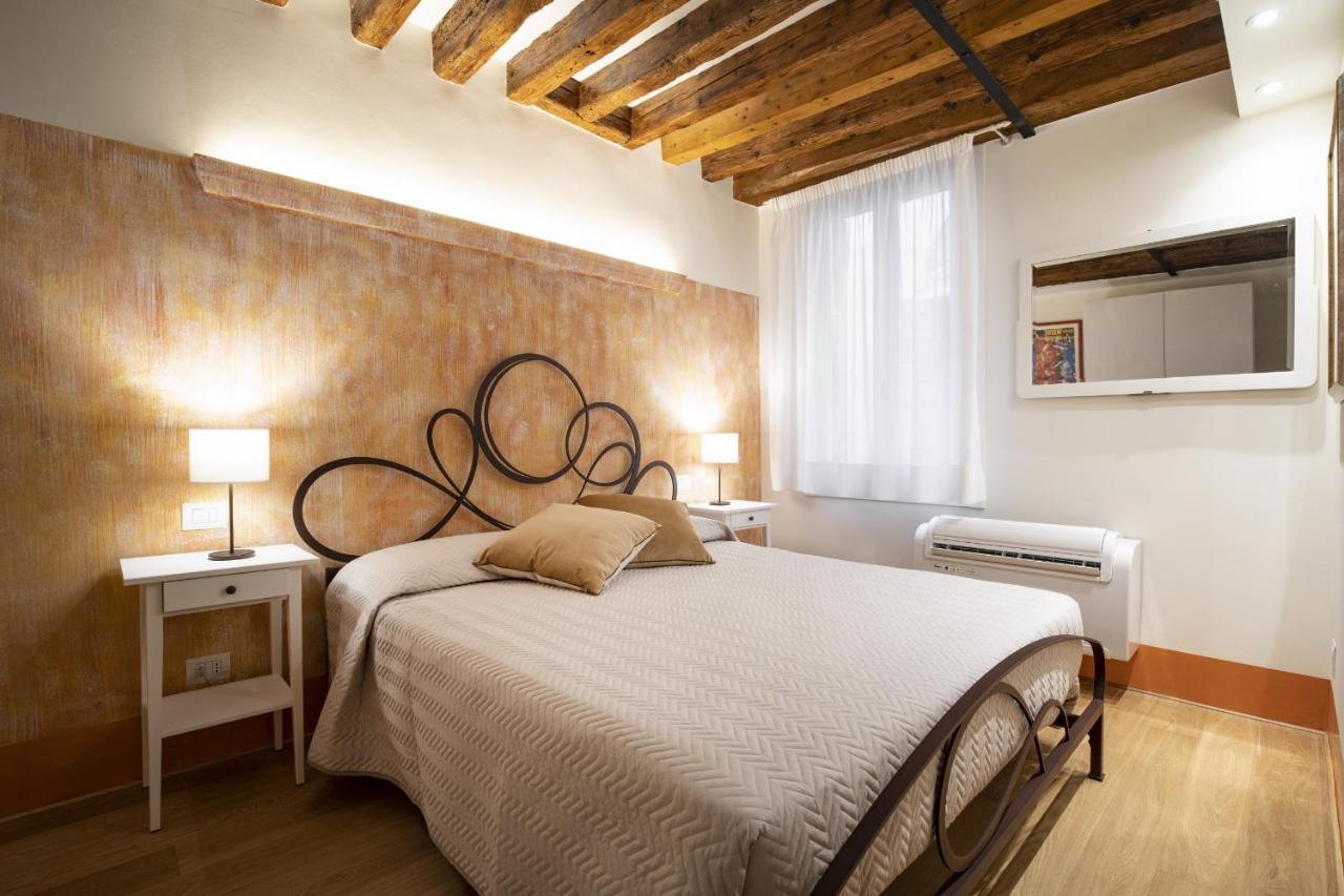 Rialto Sant'Aponal Prestige By Wonderful Italy Apartment Венеция Екстериор снимка